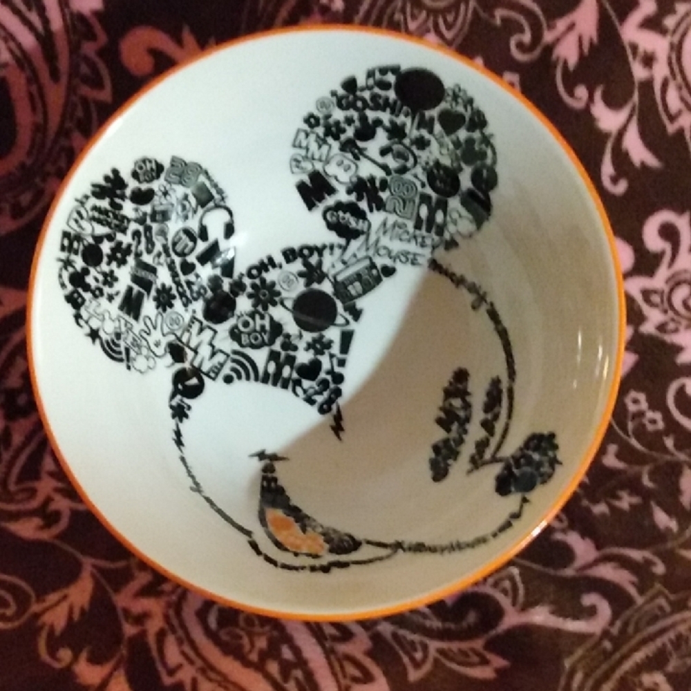 Mickey Mouse Graphic Bowl